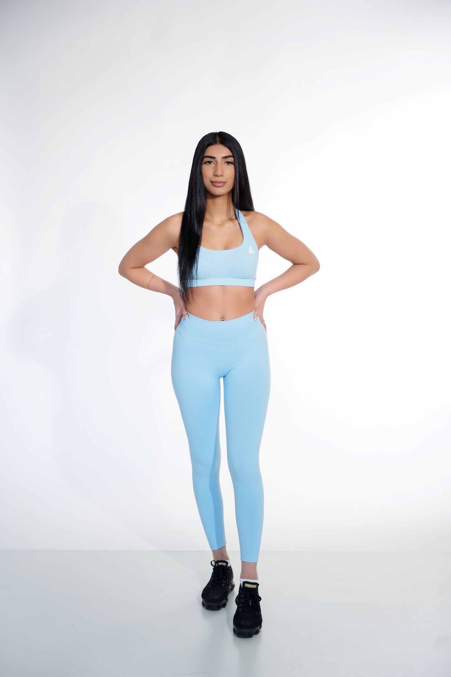 Sculpt Halter Sports Bra